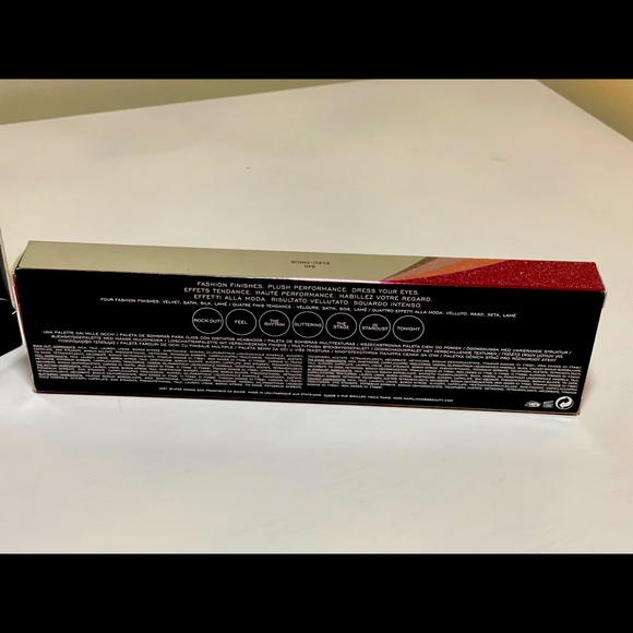 Marc Jacobs Eyeshadow Palette and Mascara Bundle!